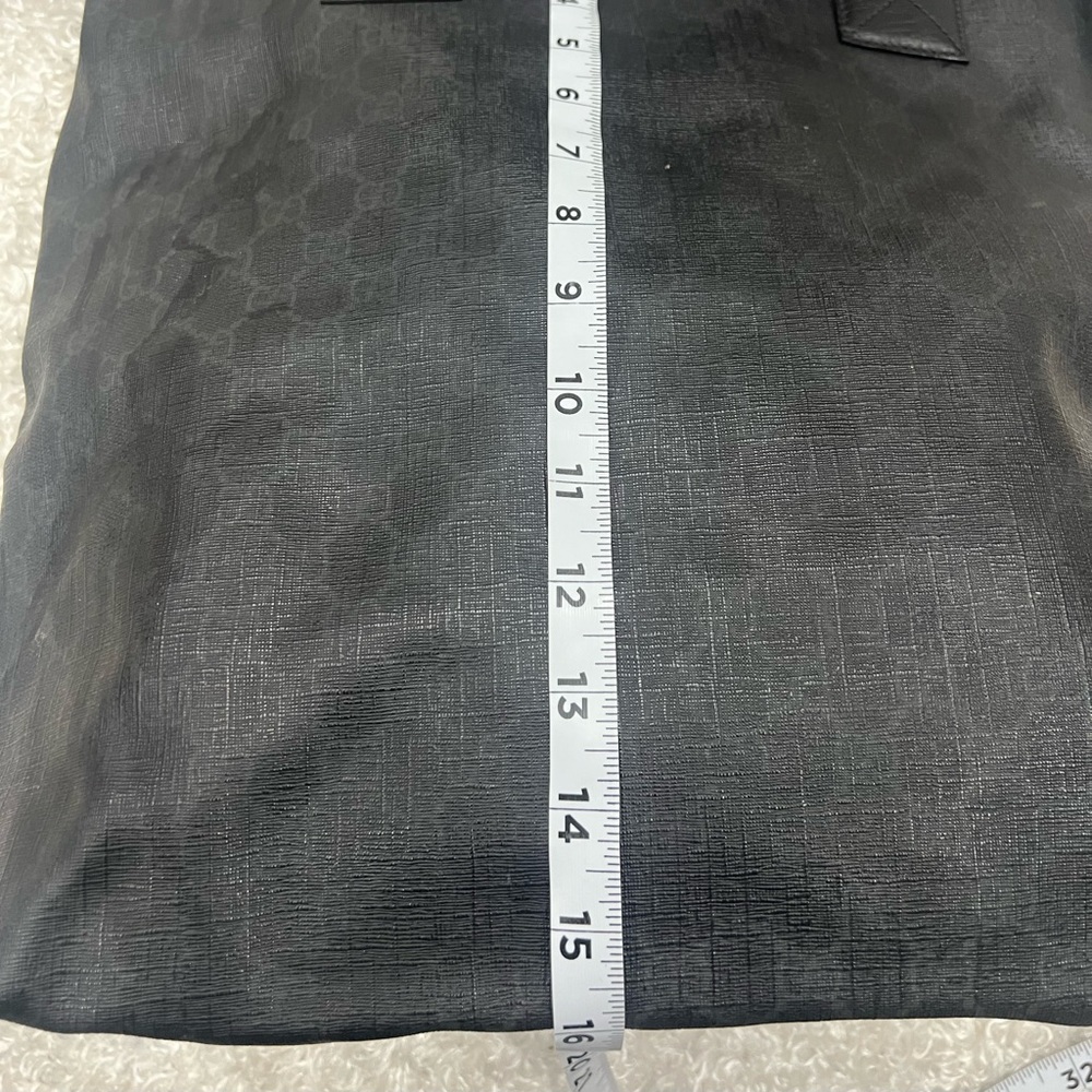 GUCCI GG Supreme Vertical Tote - Picture 11 of 16